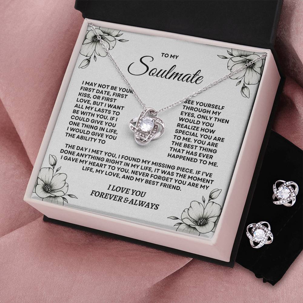 My Soulmate - Love Knot Necklace & Earrings Set